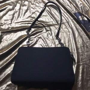 Petite Miche with skins